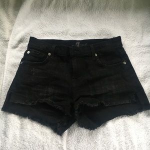 Black summer shorts!